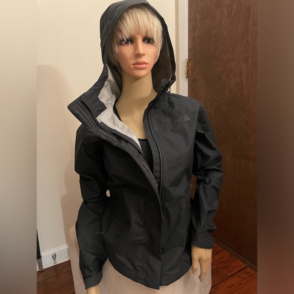 🚚MOVING SALE 📦 NorthFace Dryvent Jacket - Picture 4 of 6